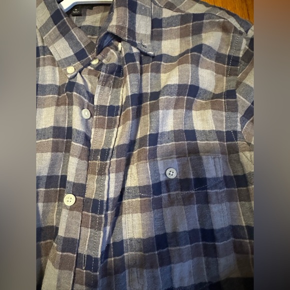 Joe's Jeans Plaid Men's Light Flannel Shirt- Medium- worn once - Picture 3 of 4